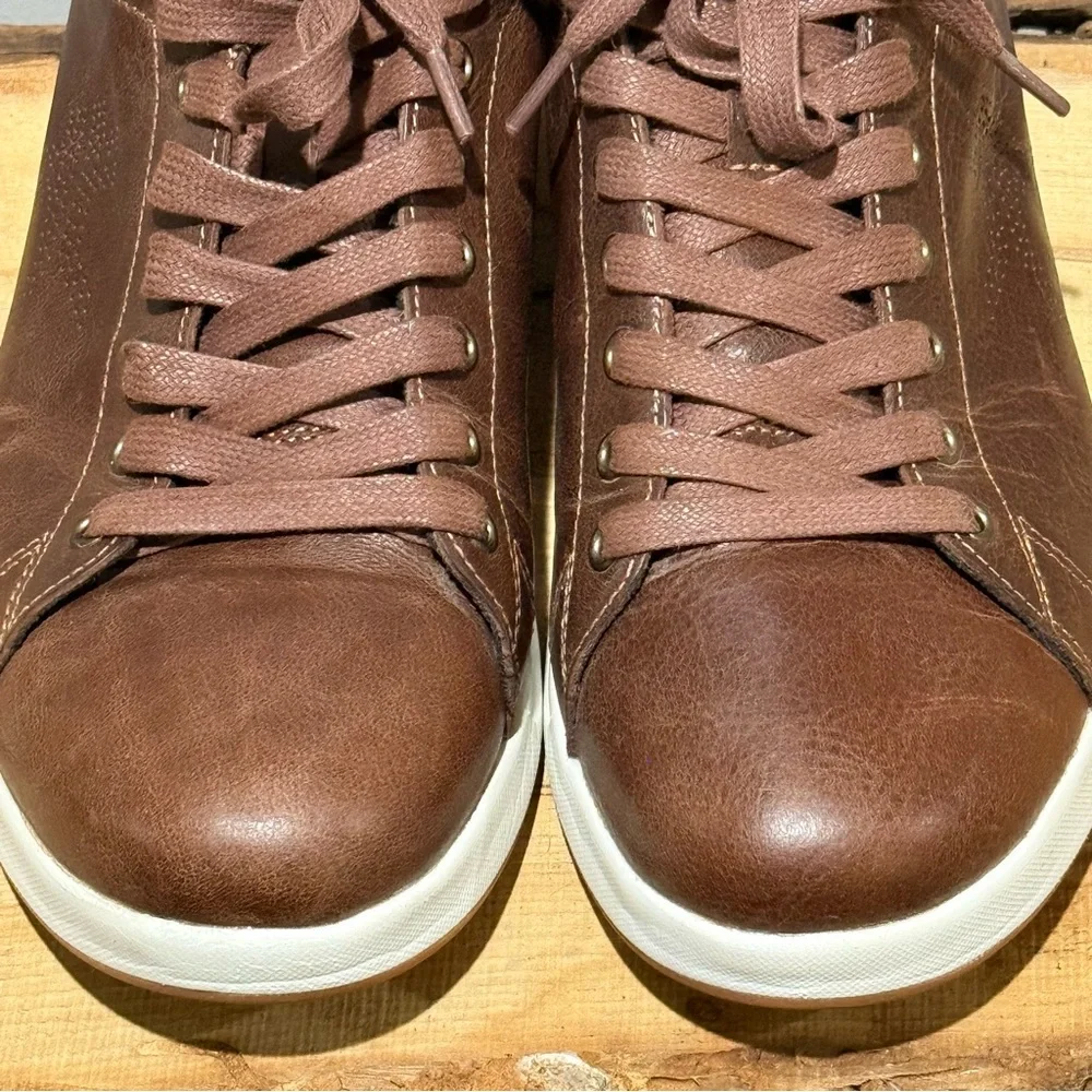 Kuru Roam Leather‎ Sneakers Size 11 A46